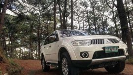 MITSUBISHI Montero Glsv 2012 vs fortuner everest hilux strada 2013 2011 2010 dmax