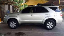 Toyota Fortuner 2011 FOR SALE 