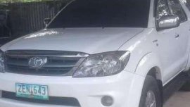 Toyota Fortuner G VVTi 2006 White For Sale 