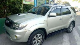 Toyota Fortuner V 2005 3.0D4D 4x4 top of the line FOR SALE