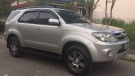 2008 TOYOTA Fortuner Gas Automatic FOR SALE