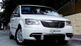Chrysler Town and Country 2011 AT for sale