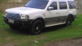 Ford Everest 4x4 Manual trans Diesel 2004 model FOR SALE
