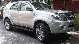 FOR SALE Toyota Fortuner G matic trans diesel mdl 2008