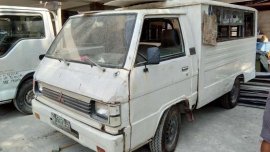 FOR SALE MITSUBISHI L300 fb 89