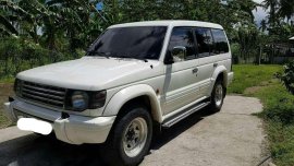 Clean MITSUBISHI Pajero 2.5 exceed FOR SALE