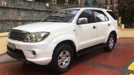 LIKE NEW Toyota Fortuner FOR SALE