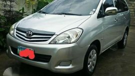 Toyota Innova 2009 gasoline fresh rush sale