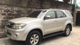 2009 Toyota FORTUNER G Diesel AT For Sale 