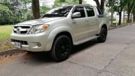 Well-maintained Toyota Hilux 2006 for sale