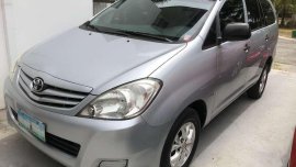 2010 Toyota Innova E for sale