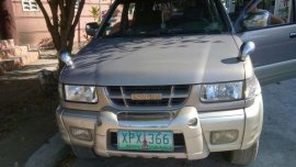 Isuzu Crosswind 2004 AT Gray For Sale 
