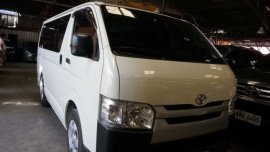 2015 Toyota Hiace Commuter for sale 