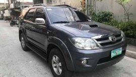 Toyota Fortuner V 2008 for sale 