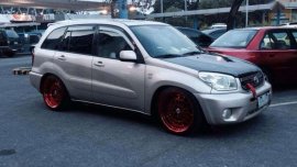 Toyota Rav4 2004 mdl showtype for sale 