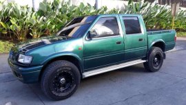 For Sale: Isuzu Fuego 4X2 2000 MT