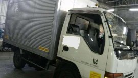 Isuzu Elf close van 4-wheeler 1994 model for sale 