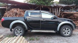 Mitsubishi Strada GLS V Pick Up 4x4 2013 Model