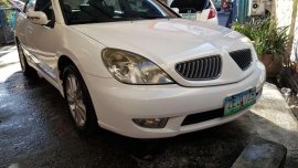 2006 MITSUBISHI Galant 240M Pearl white