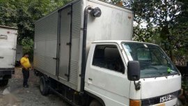 Isuzu Elf alum van 2005 FOR SALE 