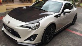 2013 Toyota 86 Pearl White Automatic Loaded