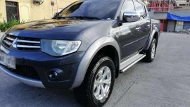 2014 Mitsubishi Strada 4x4 automatic Gls sport V hilux dmax navara