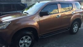 FOR SALE ISUZU Mux manual diesel 2015