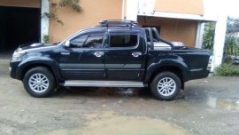 TOYOTA Hilux G 2014 MT FOR SALE 