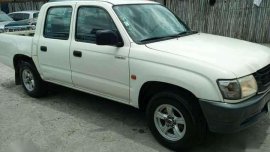 2004 Toyota Hilux Diesel MT FOR SALE