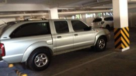 2003 Nissan FRONTIER Pickup at 4x2