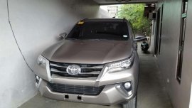 Good as new Toyota Fortuner V AT 2016 for sale