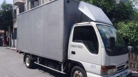 Well-kept Isuzu Elf 2012 for sale