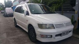 Mitsubishi Grandis White Top of the Line For Sale 