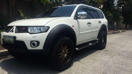 Mitsubishi Montero 2012 GTV fortuner MUX