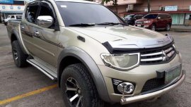 Mitsubishi Strada GLS 4x4 2010 model manual dual airbag fully loaded