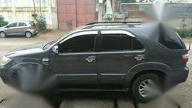 TOYOTA Fortuner matic lady owned 2010 model