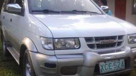 Isuzu crosswind 1st Gen 2000 mdl for sale