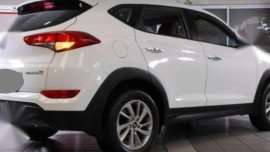 2016 Hyundai Tucson automatic gas