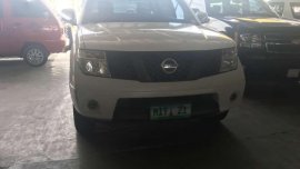Nissan Navara LE 4x2 2013 White For Sale 