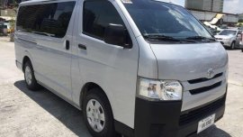2017 Toyota Hiace Commuter 3.0 engine - MANUAL 18tkm mileage hi-ace