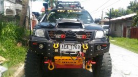 Toyota Hilux 10 " lift,38 tires, model 2014