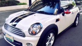 Almost brand new Mini Cooper Gasoline 2012