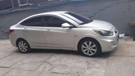 Hyundai Accent Top of the line 2012-2013