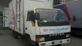 Close Van fuso negoatiable