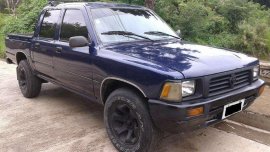 Toyota Hilux 97-manual 4x2​ For sale 