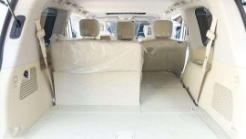 2018 Nissan Patrol Royale V8 5.6 (RARE)Light Beige Interior P. White