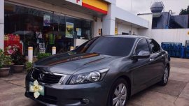 Rush Sale Honda Accord 2011 top of the line A T