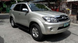 2006 model Toyota Fortuner g 4x2 turbo diesel automatic 580k