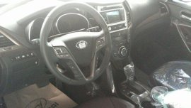 Well-maintained Hyundai Santa Fe 2017 for sale