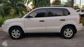 2009 HYUNDAI TUCSON . AT . all power . super fresh . airbag . cold a-c